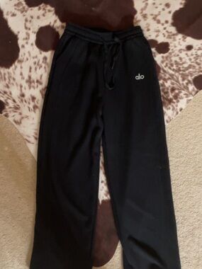 ALO Yoga Black Jogger Sweatpants